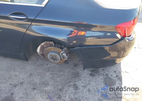 2012 BMW 528I xDrive z USA, uszkodzony, nr VIN WBAXH5C5XCDW03172